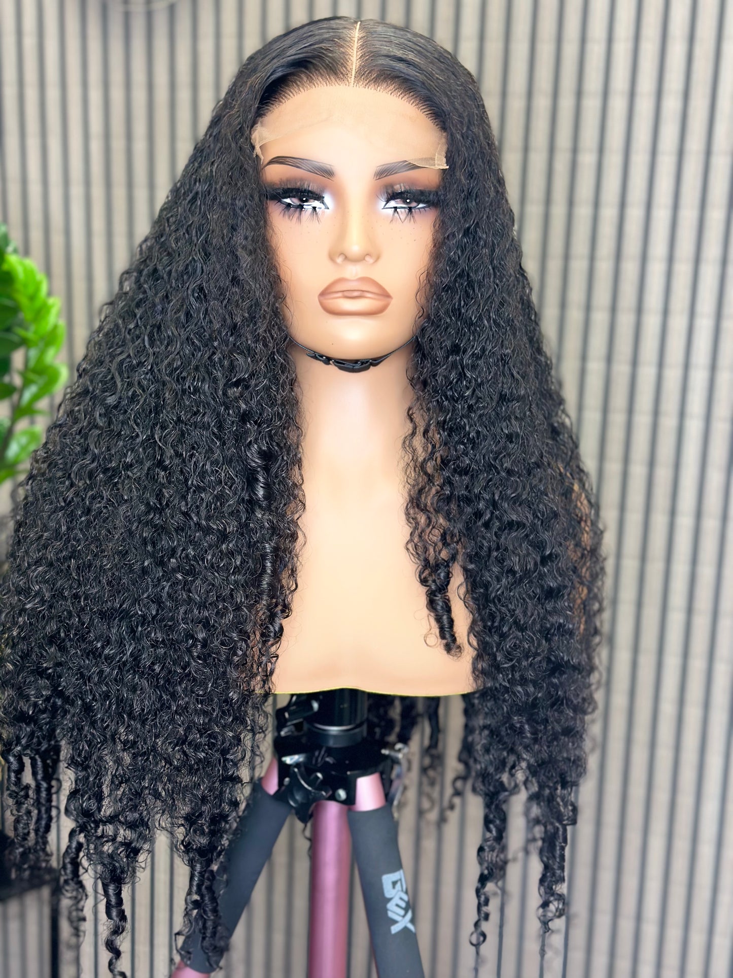 SUSAN UNIT 30”